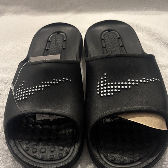 Nike Victori One Shower Slide Size 11 M. Color Black